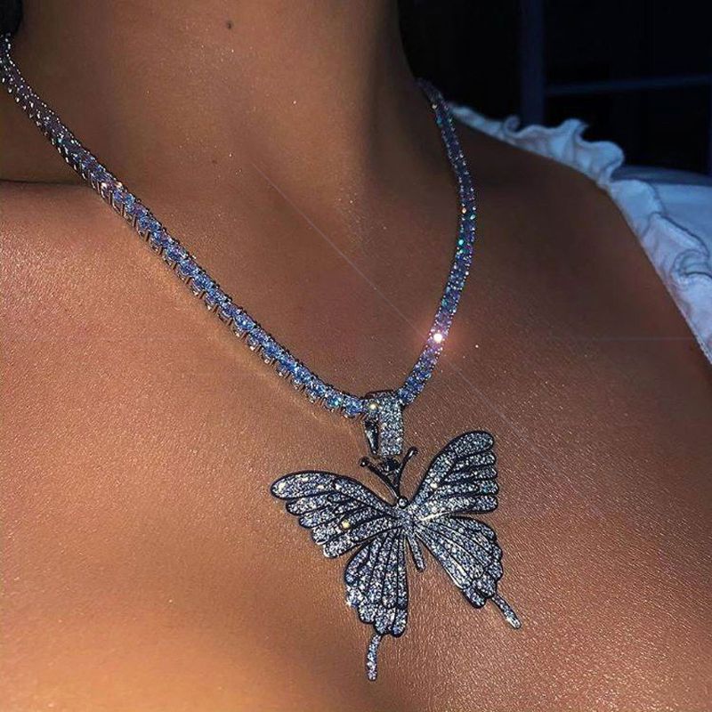 Sparking Fully Iced Out Crystal Pave Butterfly Pendant Cubic Zircon 3D Butterfly Pendant Necklace Fashion Jewelry - MORCLEY